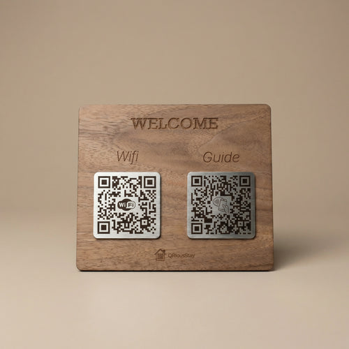 Dubbel QR-bricka i trä med NFC för WiFi och digital gästpärm